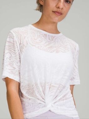 Lululemon Crescent Tee *Veil In White